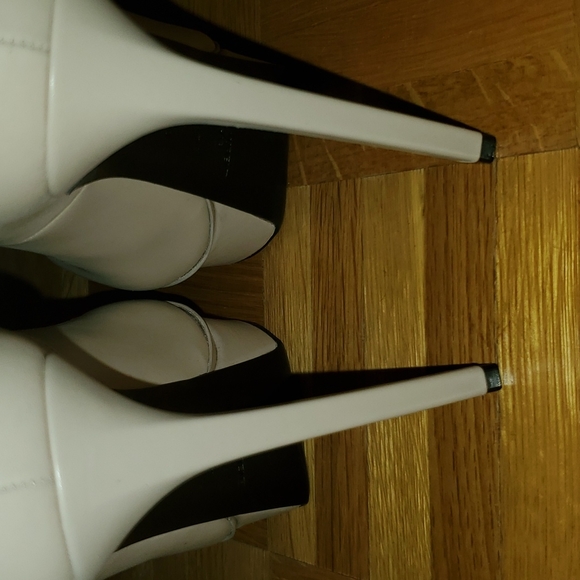 BNIB Saint Laurent Janis Pumps - Picture 6 of 12